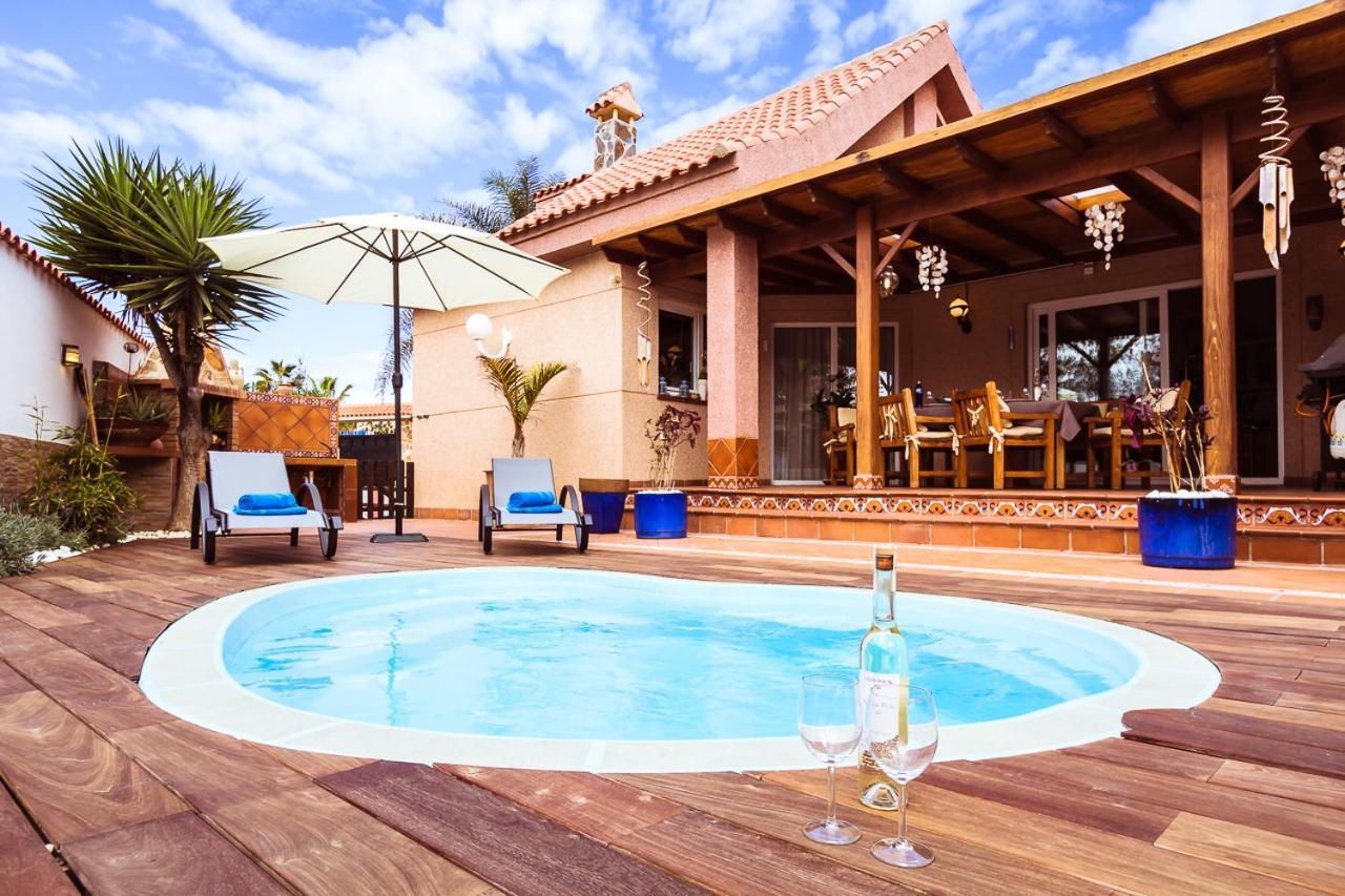 Villa Hibiscus Centrum Corralejo Beach Private Pool Family Extérieur photo