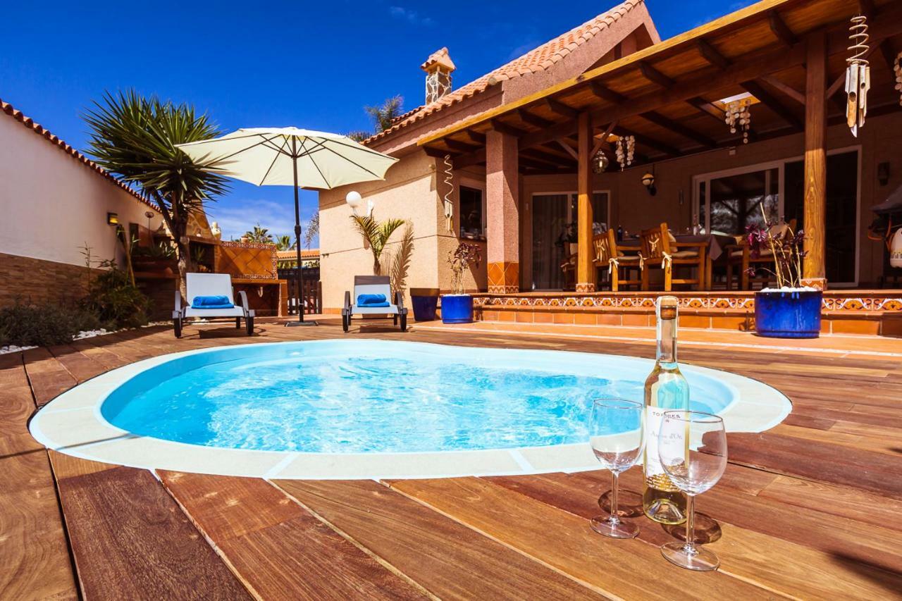 Villa Hibiscus Centrum Corralejo Beach Private Pool Family Extérieur photo