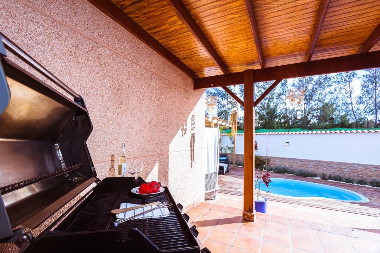 Villa Hibiscus Centrum Corralejo Beach Private Pool Family Extérieur photo
